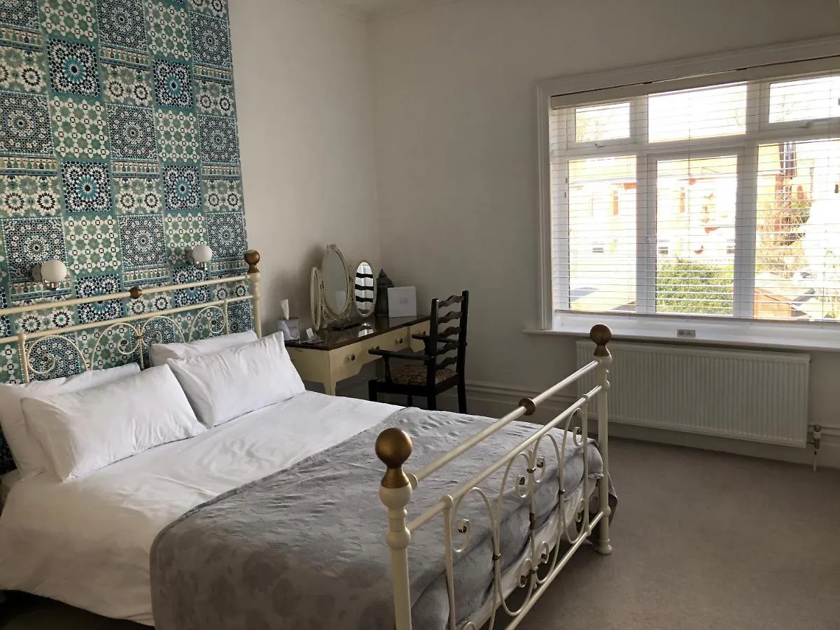Hotel 50 Bournemouth Bed & Breakfast