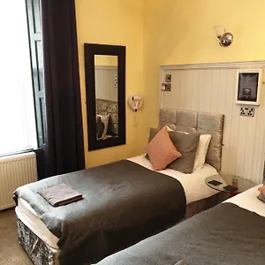 Lower Gilmore Place Guest house Edinburgh