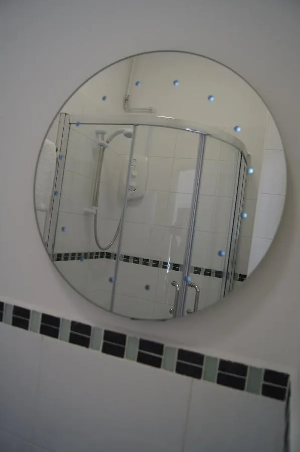 Hotel 50 Борнмут 4*,